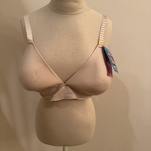 NWT Vanity Fair Effortless Wireless Bra 40DD Damask Neutral J Hook Converter - Picture 1 of 13